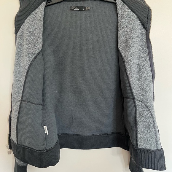 Women’s PrAna Gray Black Tobi Ribbed  Zip Front Knit Sweater Jacket Size Medium - Picture 11 of 12